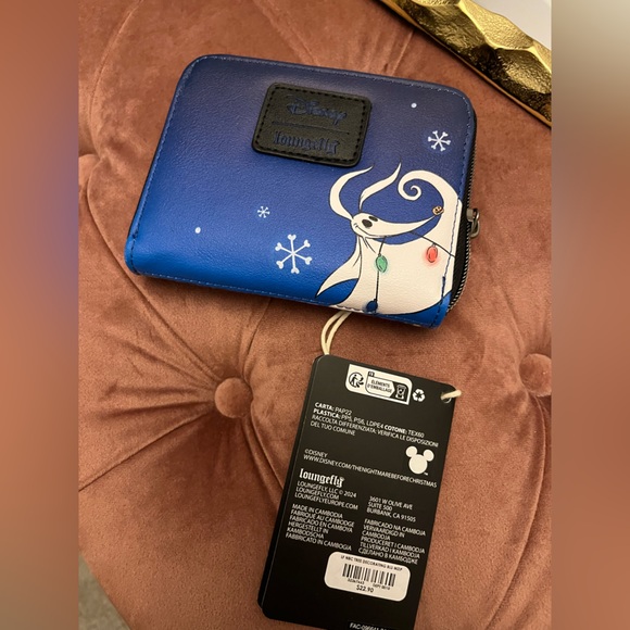 NWT Loungefly The Nightmare Before Christmas Jack & Sally Mini Zipper Wallet - Picture 6 of 7